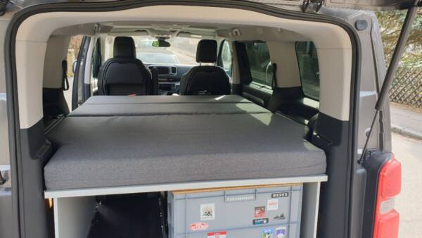 Klappmatratze-Opel-Zafira-Life-1